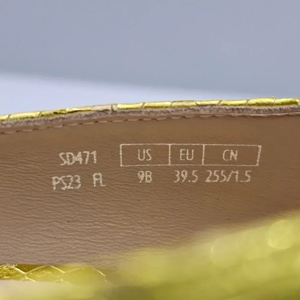 Stuart Weitzman Metallic Yellow Snakeskin Pointed-Toe Pumps - Picture 15 of 16